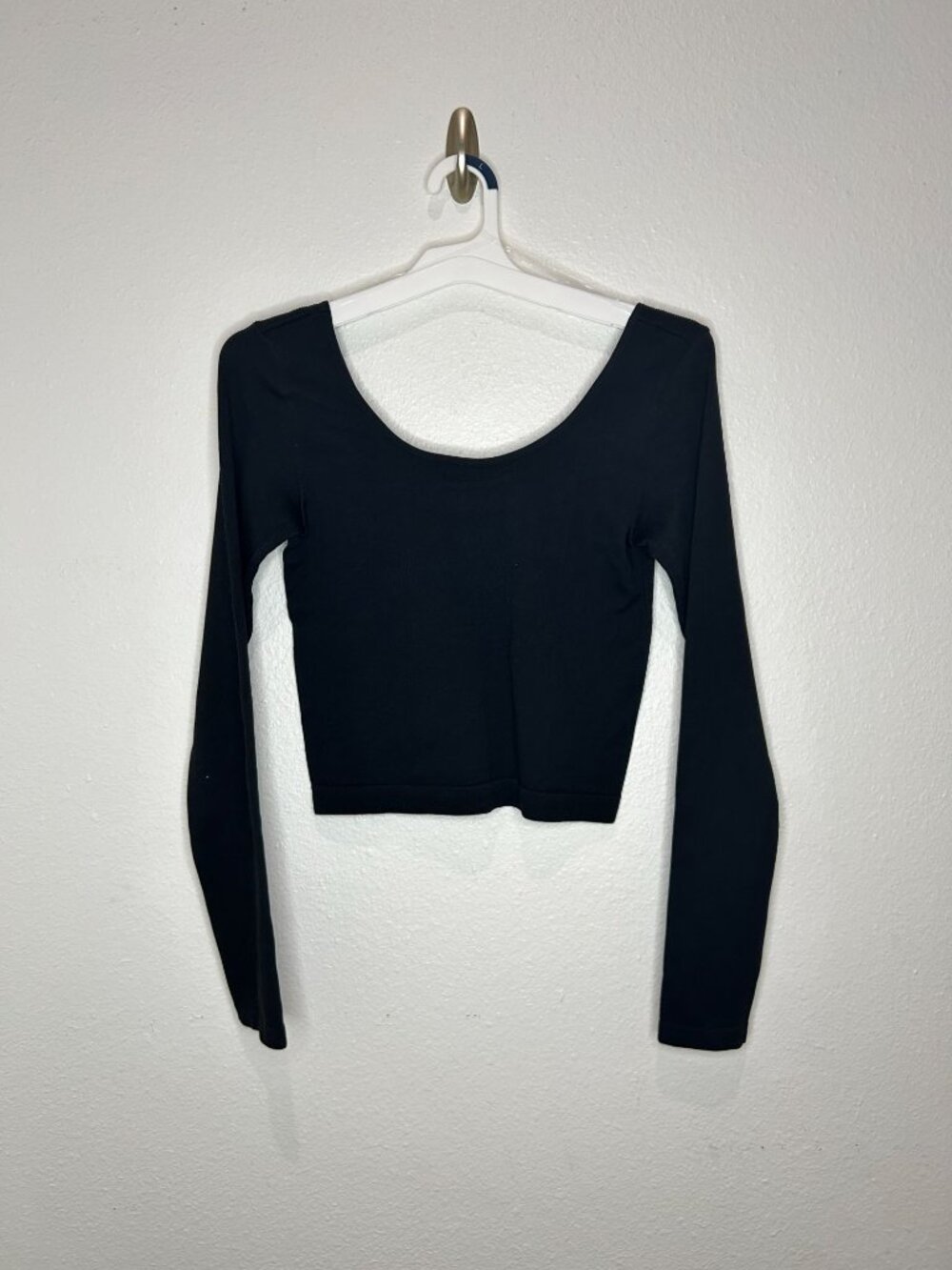 NWT Women's LargeLong Sleeve Seamless Double Scoop Neck Top - Wild Fable Black L